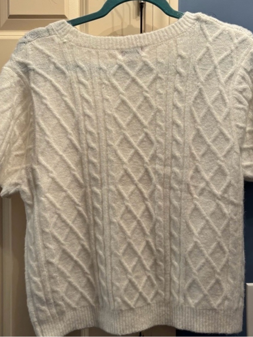 Women’s Cable Knit Sweater - White